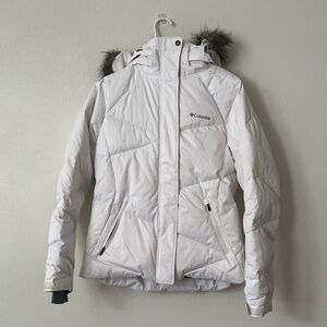Columbia Women's Snow Jacket with Fur Hood - White